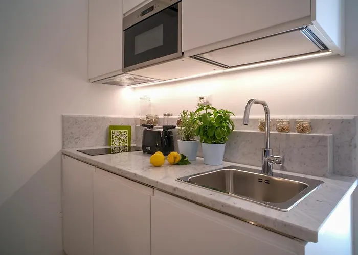 Continuum 28 * カステッラーナ・グロッテ