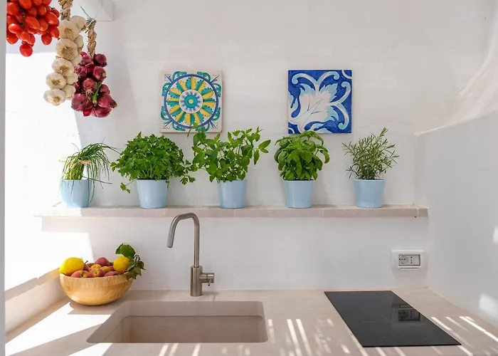 Continuum 28 كاستيلانا غروتي